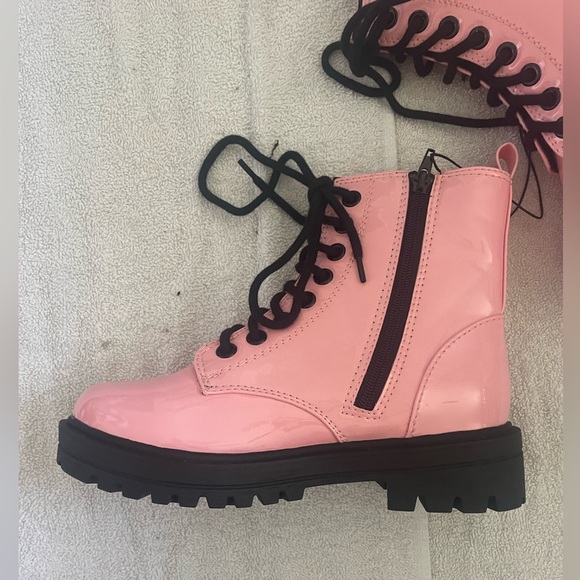 NWOT Soda Light Pink Rubber Combat Ankle Boots - Picture 3 of 8